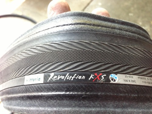 I put this tire on.  It seems to have tread on the inside and outside.   A choice of slick or tread.  Weird.