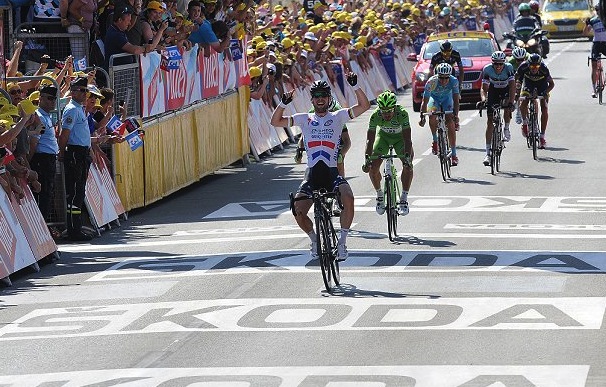 Mark Cavendish and his team rode a near picture perfect race.  Leaving Sagan in the front with 400 meters to go was beautiful.  They deserved the victory.