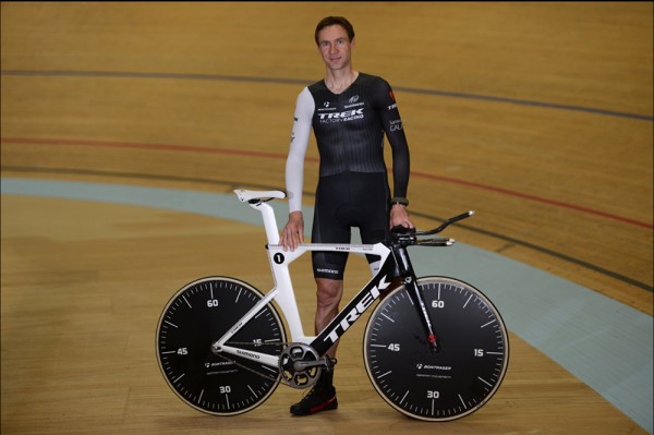 Jen's and his hour record machine.