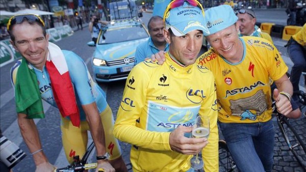 Our current Tour de France champion, with Vino.  A happy couple at the time.