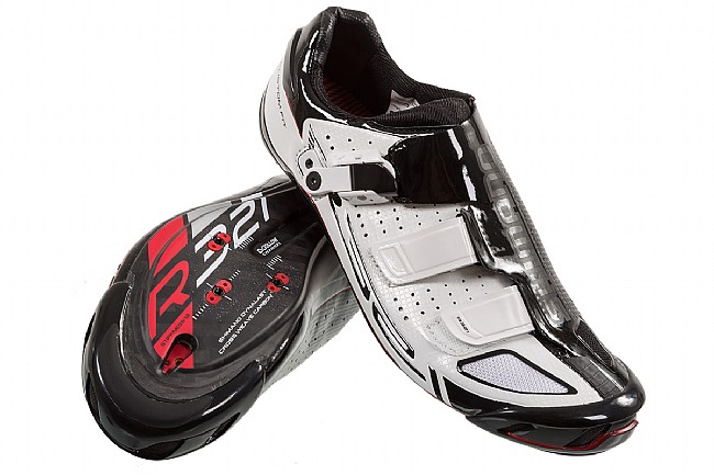 Modern day Shimano R321 shoes. A big advancement from the Detto's. 