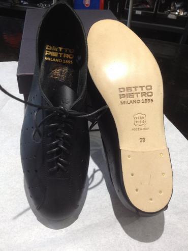 I didn't realize that Detto still made shoes. They look pretty nice by the photo.